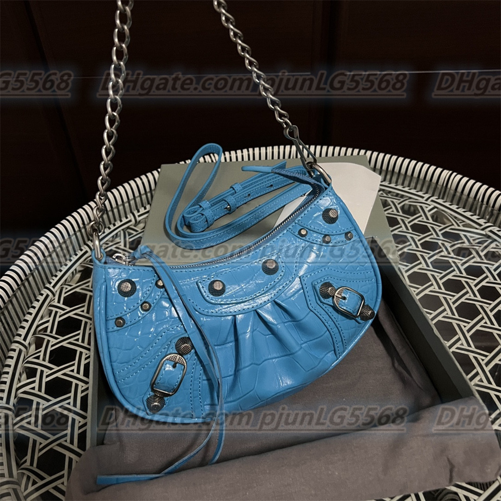 designer bag High Luxury genuine motorcycle bag women luxury fashion shoulder cool girl crossover Pink Mini wax black silver red white bags women's Cross 52BK, No bag
designer bag High Luxury genuine motorcycle bag women luxury fashion shoulder cool girl crossover Pink Mini wax black silver red white bags women's Cross 52BK, No bag