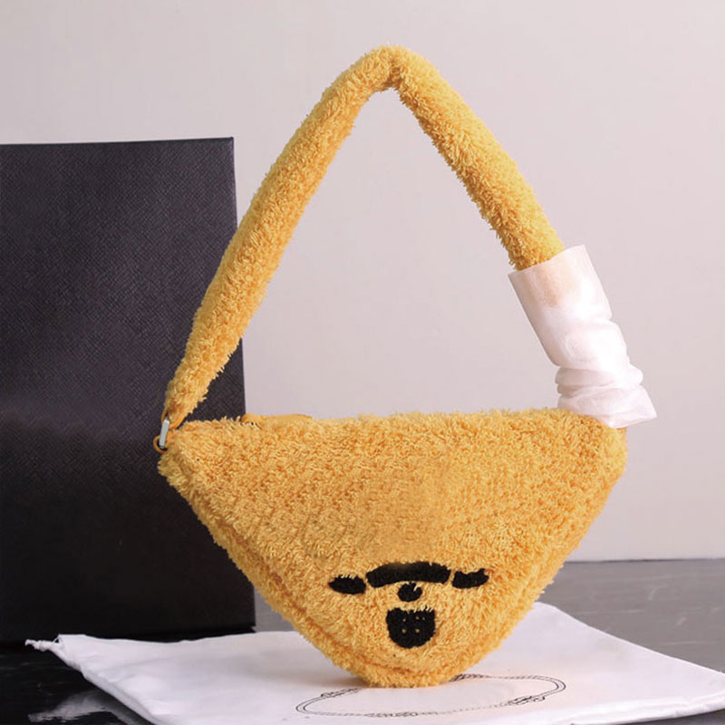 Mini Triangle Bag Soft Lamb Wool Shoulder Underarm Bag Women Handbags 4 Colors Armpit Bags Fashion Coin Purse Classic Triangular Sequins Designer Towel Pouch, Not sold separately
Mini Triangle Bag Soft Lamb Wool Shoulder Underarm Bag Women Handbags 4 Colors Armpit Bags Fashion Coin Purse Classic Triangular Sequins Designer Towel Pouch, Not sold separately
