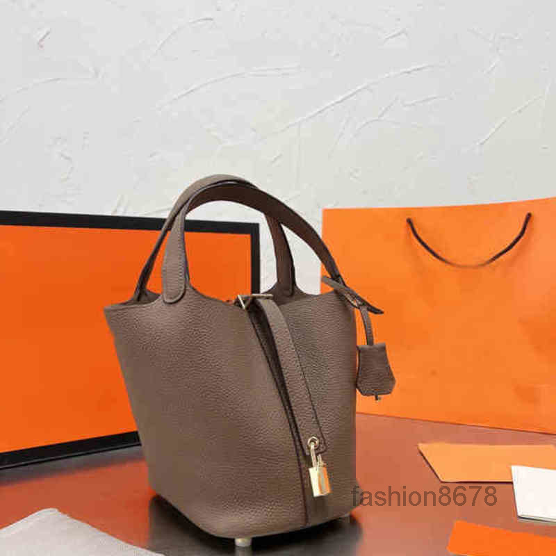 Evening Bags Bucket Bag Closed-toe Layer Cowhide Food Basket Tote All-match Shoulder Handbag Genuine Leather Womens Mother and Child Purses
Evening Bags Bucket Bag Closed-toe Layer Cowhide Food Basket Tote All-match Shoulder Handbag Genuine Leather Womens Mother and Child Purses