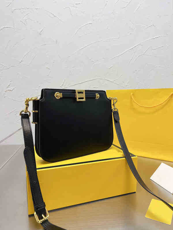Clutch Women Printing Handbag Shoulder Leather Designer Crossbody Female Purses Business Square Bags 220307
Clutch Women Printing Handbag Shoulder Leather Designer Crossbody Female Purses Business Square Bags 220307