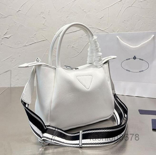 Evening Bags Designer Handbag Leather Hobo Bags Crossbody Tote Bag Women Shoulder Bag Adjustable Splice Letters Striped Nylon Strap Hardwar
Evening Bags Designer Handbag Leather Hobo Bags Crossbody Tote Bag Women Shoulder Bag Adjustable Splice Letters Striped Nylon Strap Hardwar