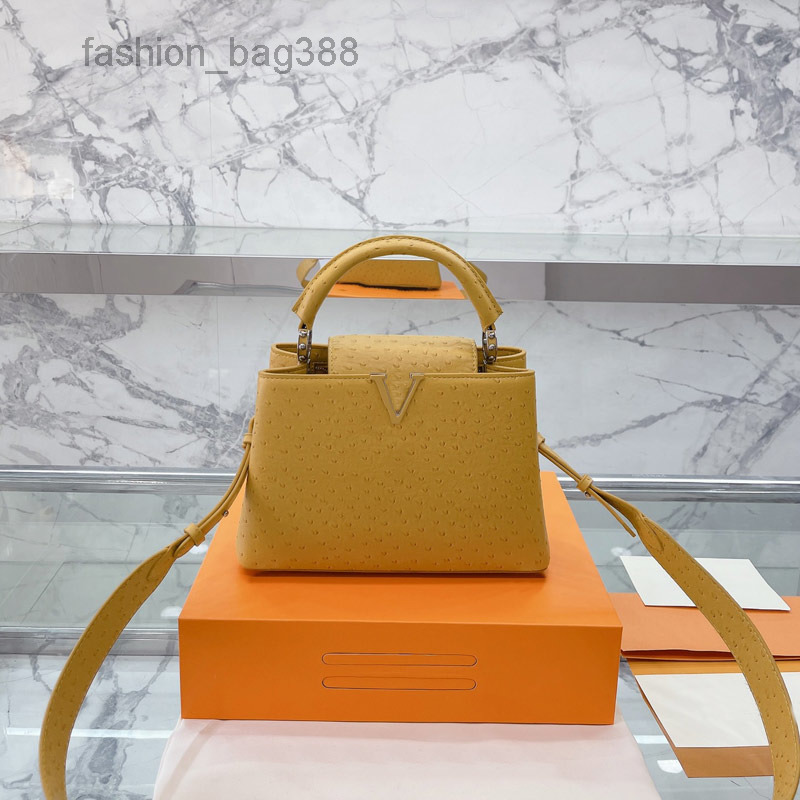 Evening Bags Plain Capucines Handbag Tote Bag Crossbody Bags Ostrich Pattern Removable Wide Belt Leather Leather Women Shoulder Bags
Evening Bags Plain Capucines Handbag Tote Bag Crossbody Bags Ostrich Pattern Removable Wide Belt Leather Leather Women Shoulder Bags