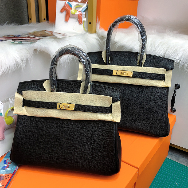 9A Top Bags Women Purses Designer Handbags Handmade Wax Lines Luxur Classic Fashion TOGO Togo Leather Wallets Sac De Luxe Femme, Black
9A Top Bags Women Purses Designer Handbags Handmade Wax Lines Luxur Classic Fashion TOGO Togo Leather Wallets Sac De Luxe Femme, Black
