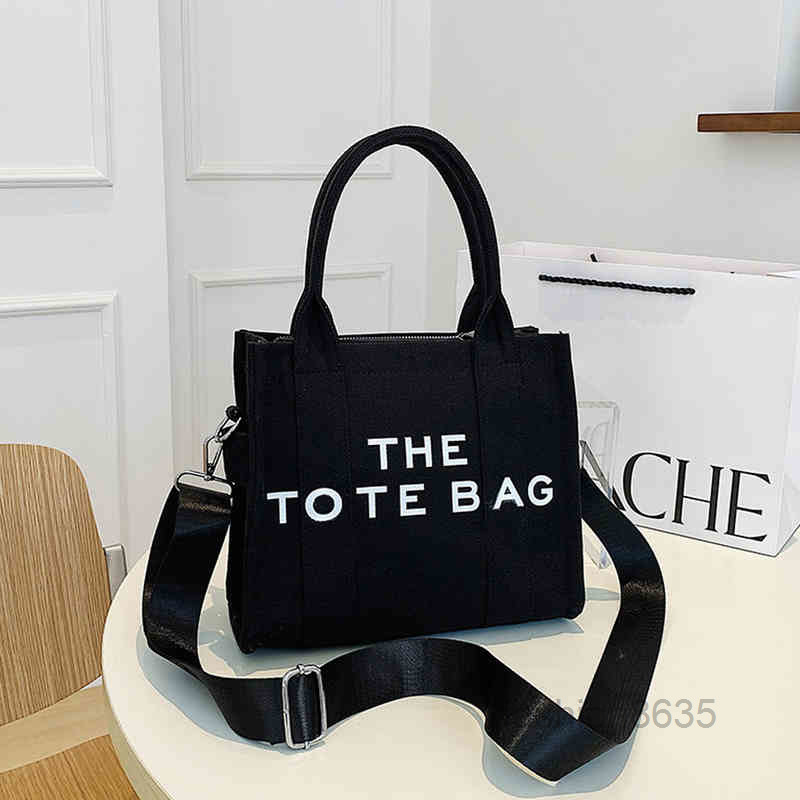 Evening Bags Designer Bag Canvas Beach Tote Bags Women's Fashion Bag Single Shoulder clutch Messenger Handbag Hat 220511Multi Pochette, Red
Evening Bags Designer Bag Canvas Beach Tote Bags Women's Fashion Bag Single Shoulder clutch Messenger Handbag Hat 220511Multi Pochette, Red