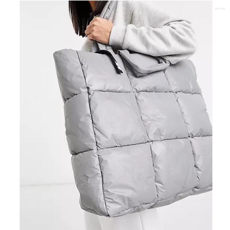 Shoulder Bags Large Capacity Tote Padded Handbags Designer Quilted Women Luxury Nylon Soft Cotton Crossbody Bag Top-handle, White
Shoulder Bags Large Capacity Tote Padded Handbags Designer Quilted Women Luxury Nylon Soft Cotton Crossbody Bag Top-handle, White