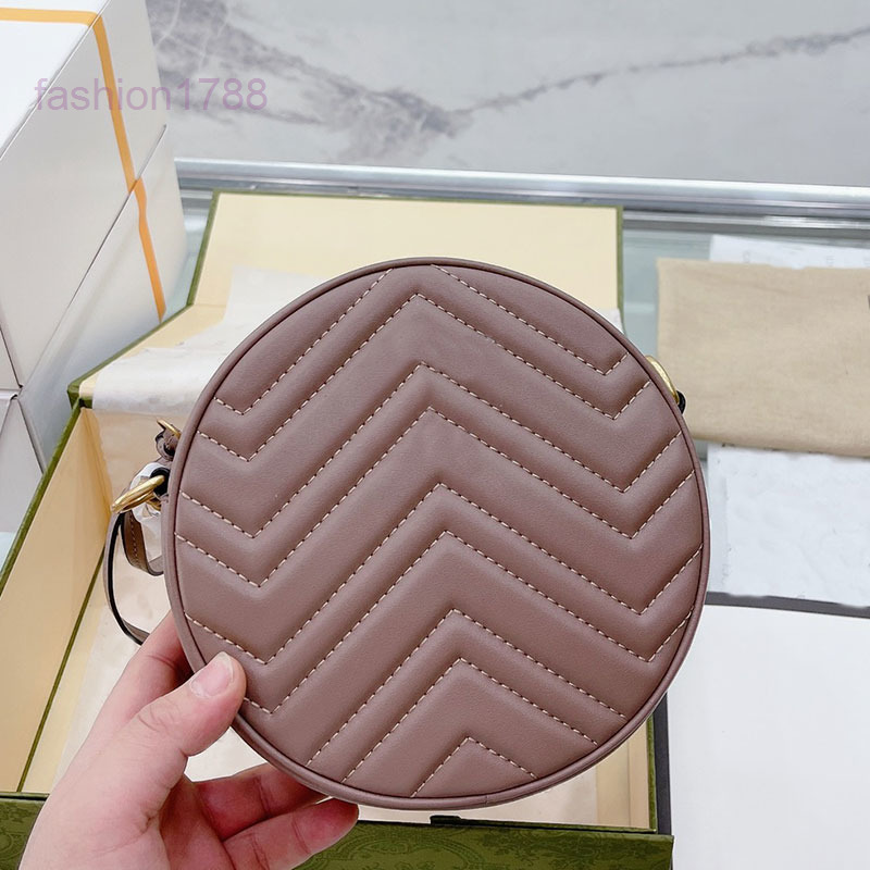 Evening Bags Round Chain Bags Fashion Shoulder Bag SuperiorHardware Back Heart Pattern VShaped Quilting Decoration, Pink
Evening Bags Round Chain Bags Fashion Shoulder Bag SuperiorHardware Back Heart Pattern VShaped Quilting Decoration, Pink