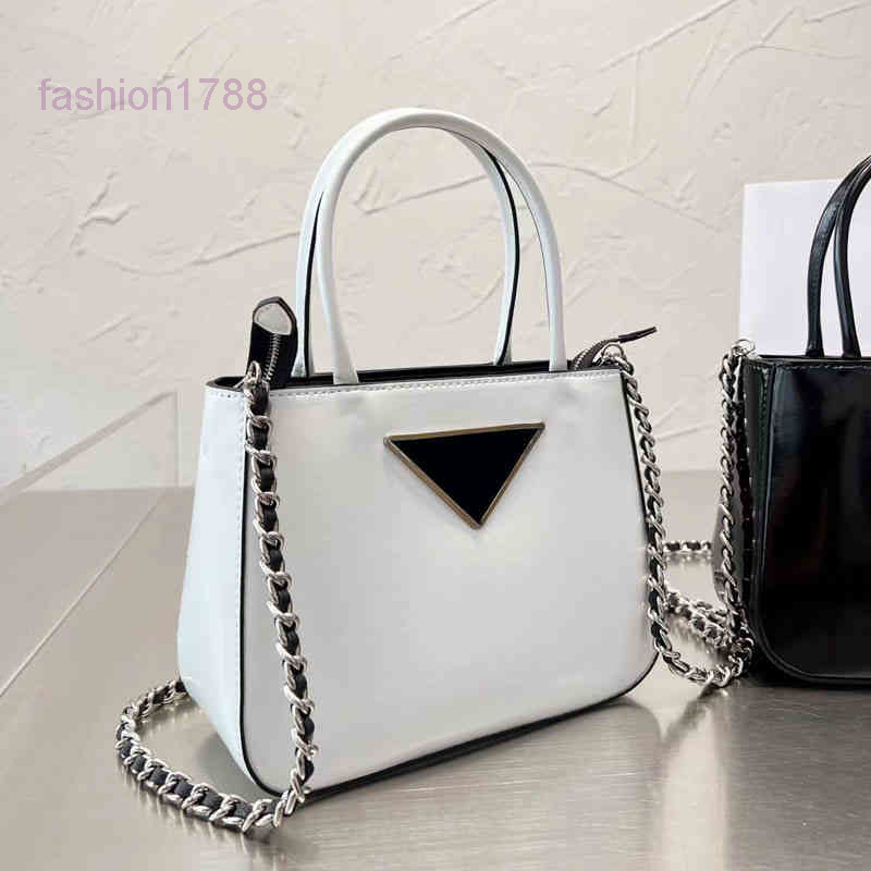 Evening Bags Designer Chain Tote Bag Women HandBags Elegantshoulder Bucket Totes Bag Handbags Large Capacity Lady Shopping Bag, Black
Evening Bags Designer Chain Tote Bag Women HandBags Elegantshoulder Bucket Totes Bag Handbags Large Capacity Lady Shopping Bag, Black