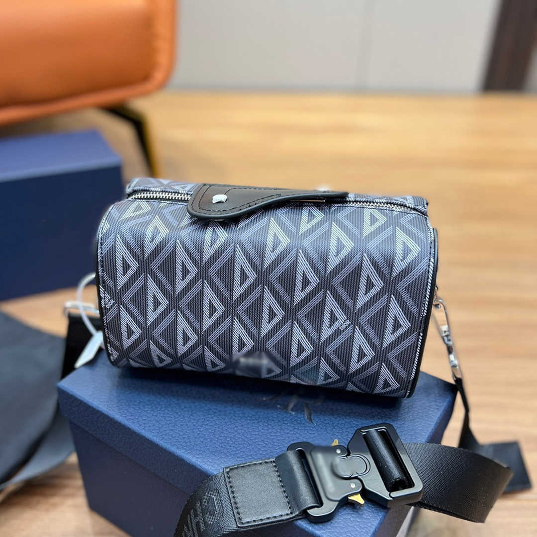 evening bag Classic Lingot 22 Handbags Drum Shoulder Bags France Brand Top Quality Old Flower Diamond Men Crossbody Bag Fashion bestselling
evening bag Classic Lingot 22 Handbags Drum Shoulder Bags France Brand Top Quality Old Flower Diamond Men Crossbody Bag Fashion bestselling