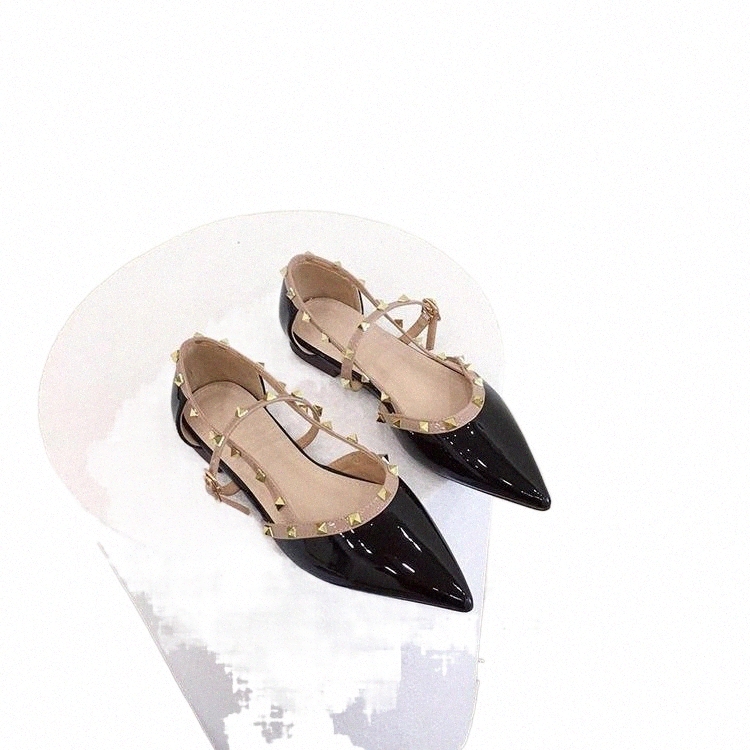 2022 Women Sandals Pointed Toe Slippers Fashion Flat Slides Causal Shoes Luxury Female Thick Heels, Color1
2022 Women Sandals Pointed Toe Slippers Fashion Flat Slides Causal Shoes Luxury Female Thick Heels, Color1