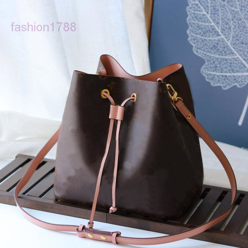 Evening Bags Shoulder Bucket Bags Crossbody Bag Handbags Tote Fashion Flower Purses Women Letter Grain String Internal Zipper
Evening Bags Shoulder Bucket Bags Crossbody Bag Handbags Tote Fashion Flower Purses Women Letter Grain String Internal Zipper