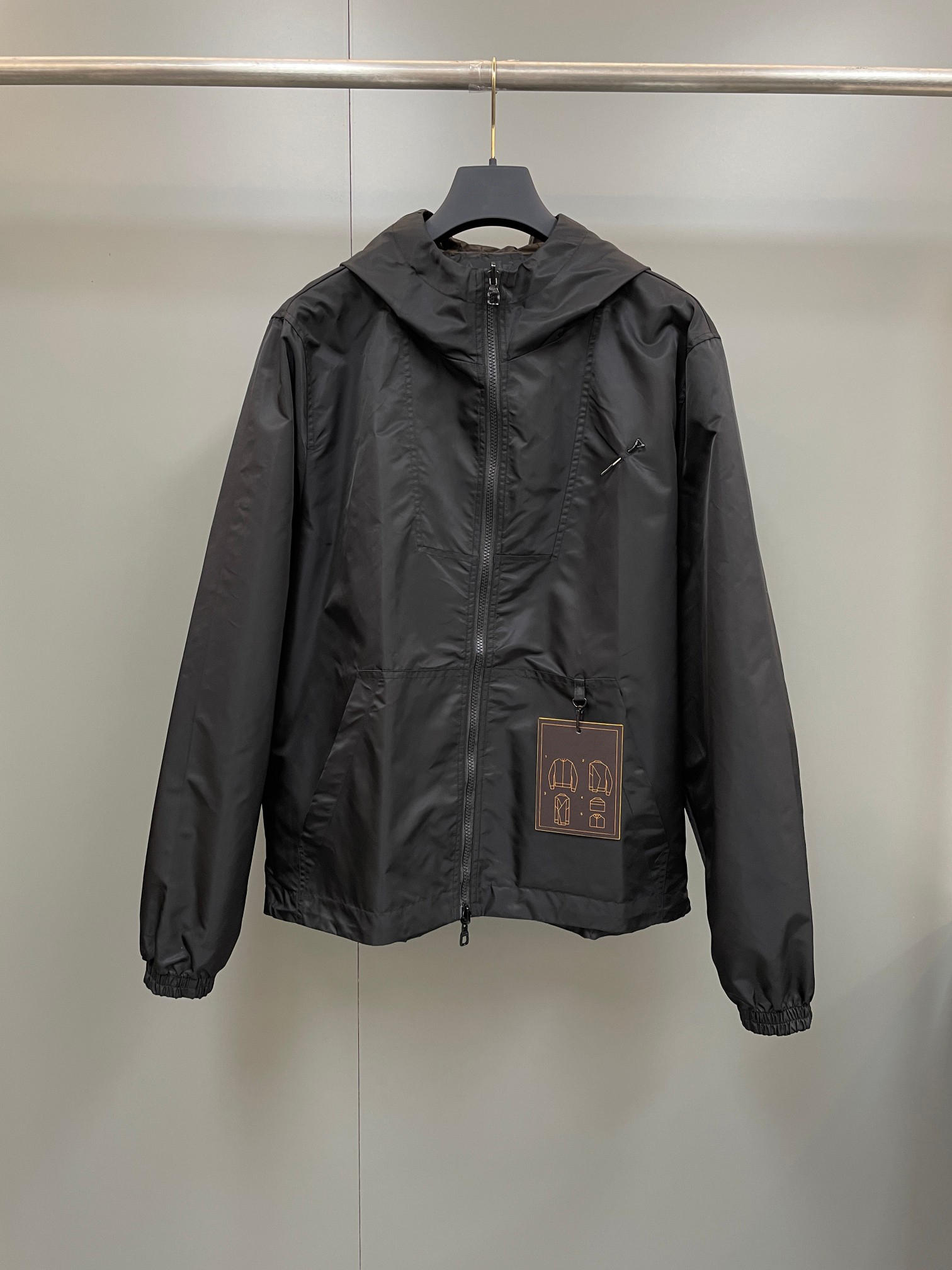 2022 latest designer jacket fashion double sided wear design luxury trench coat comfortable material top brand mens jacket, White
2022 latest designer jacket fashion double sided wear design luxury trench coat comfortable material top brand mens jacket, White