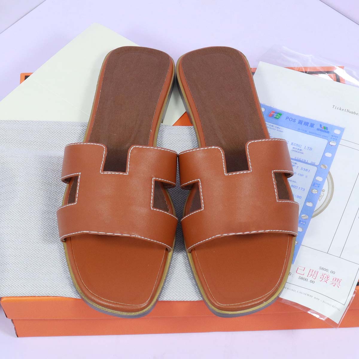 Slippers Net red H slippers female summer flat fashion outside leather H sandals of the beach tourism word slipper 223 With logo 49JH, #14
Slippers Net red H slippers female summer flat fashion outside leather H sandals of the beach tourism word slipper 223 With logo 49JH, #14