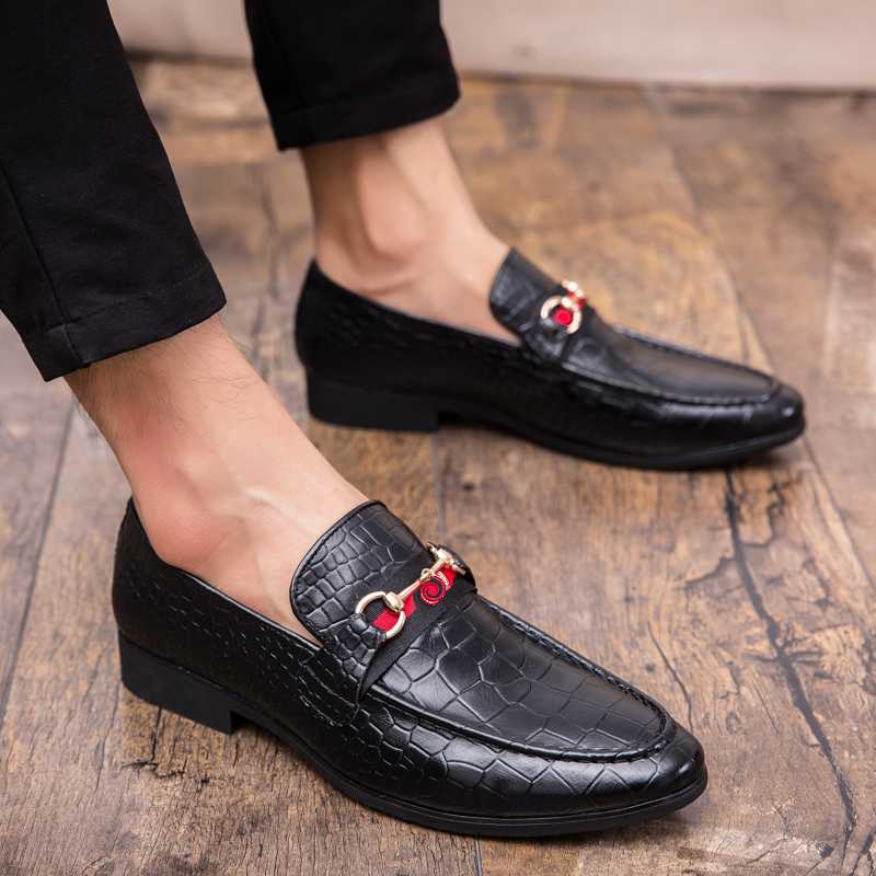Classic crocodile texture loafers men shoes solid color PU fashion trend hair stylist nightclub pointed shoes, Clear
Classic crocodile texture loafers men shoes solid color PU fashion trend hair stylist nightclub pointed shoes, Clear