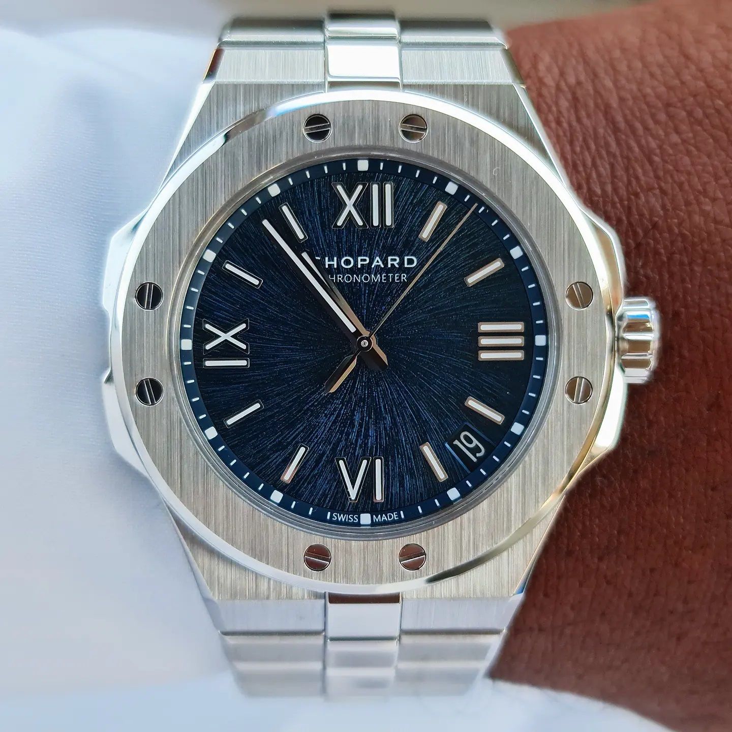 Chopard Alpine Eagle Large Band 41mm Mens Watches AAAAA 5A Quality Automatic Mechanical Movement Sapphire Crystal With Box
Chopard Alpine Eagle Large Band 41mm Mens Watches AAAAA 5A Quality Automatic Mechanical Movement Sapphire Crystal With Box