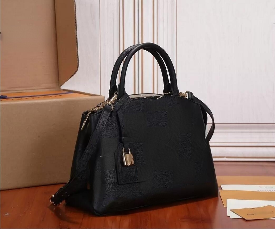 LVs Louiseities Viutonities Luxurys Handbags Women Empreinte Leather Shoulder Bags BB Designers Handbag Woman Messenger Bag Purse Top Tote Lady Wallet, Black
LVs Louiseities Viutonities Luxurys Handbags Women Empreinte Leather Shoulder Bags BB Designers Handbag Woman Messenger Bag Purse Top Tote Lady Wallet, Black