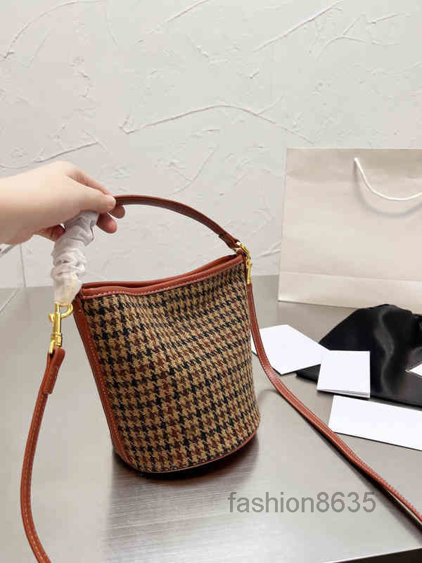 Evening Bags Shoulder Bags Luxury Brand Houndstooth Bucket Fashion Square Wallet Women's Designer High Quality Real Leather Mobile Phone Ha, Black
Evening Bags Shoulder Bags Luxury Brand Houndstooth Bucket Fashion Square Wallet Women's Designer High Quality Real Leather Mobile Phone Ha, Black