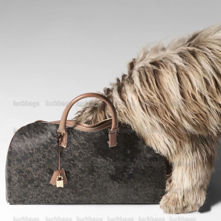 new large voyage bag TRIOMPHE canvas with print Large capacity duffel bags 50 mens sport outdoor vintage suitcase luggage travel shoulder handbag, Dust bags
new large voyage bag TRIOMPHE canvas with print Large capacity duffel bags 50 mens sport outdoor vintage suitcase luggage travel shoulder handbag, Dust bags