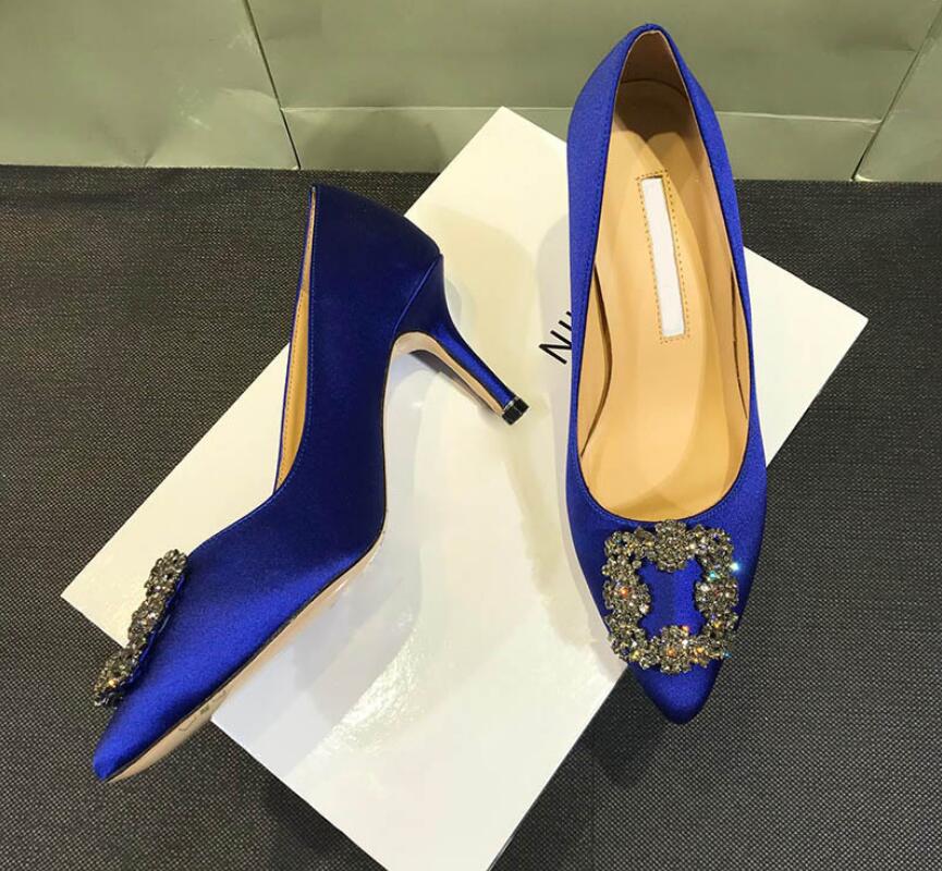 Brand High Heel Wedding Shoes Shiny Metal Square Buckle 6cm 8cm 10cm Thin Heels Silk Pointed Toe Blue/Black/Nude/Green Red Women Pumps 34-42
Brand High Heel Wedding Shoes Shiny Metal Square Buckle 6cm 8cm 10cm Thin Heels Silk Pointed Toe Blue/Black/Nude/Green Red Women Pumps 34-42