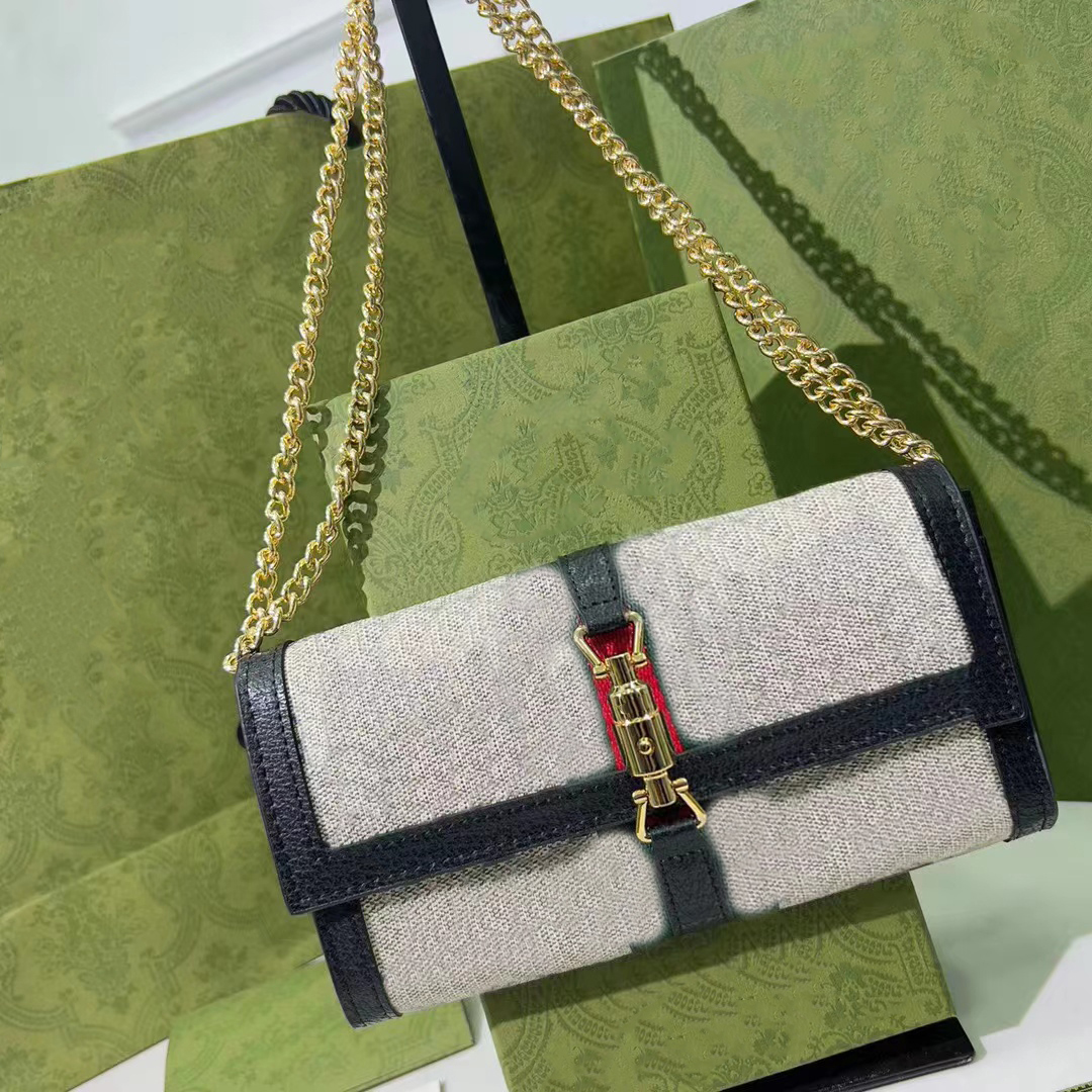 NEW With box dust bag Designer Bags Handbag Purses Woman Fashion Clutch Purse Chain Womens Crossbody Shoulder Bag #4914, G1
NEW With box dust bag Designer Bags Handbag Purses Woman Fashion Clutch Purse Chain Womens Crossbody Shoulder Bag #4914, G1