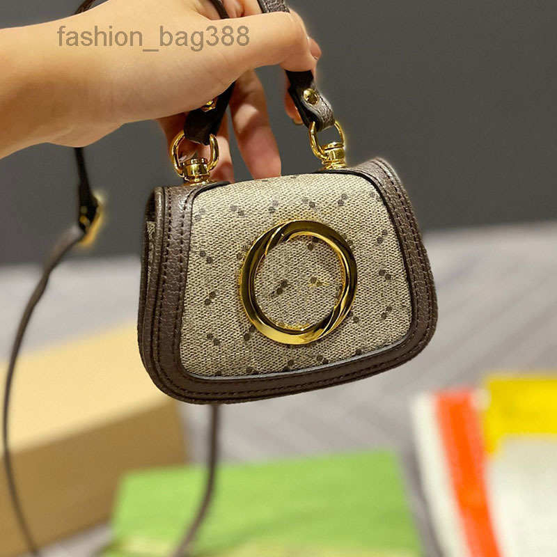 Evening Bags Mini Handbags Purses Cross Body Bag Women Metal Buckle Leather Canvas Coin Purse Hardware Interlocking Letter Hasp Pendant Shoulder Crossbody Bags, Black
Evening Bags Mini Handbags Purses Cross Body Bag Women Metal Buckle Leather Canvas Coin Purse Hardware Interlocking Letter Hasp Pendant Shoulder Crossbody Bags, Black