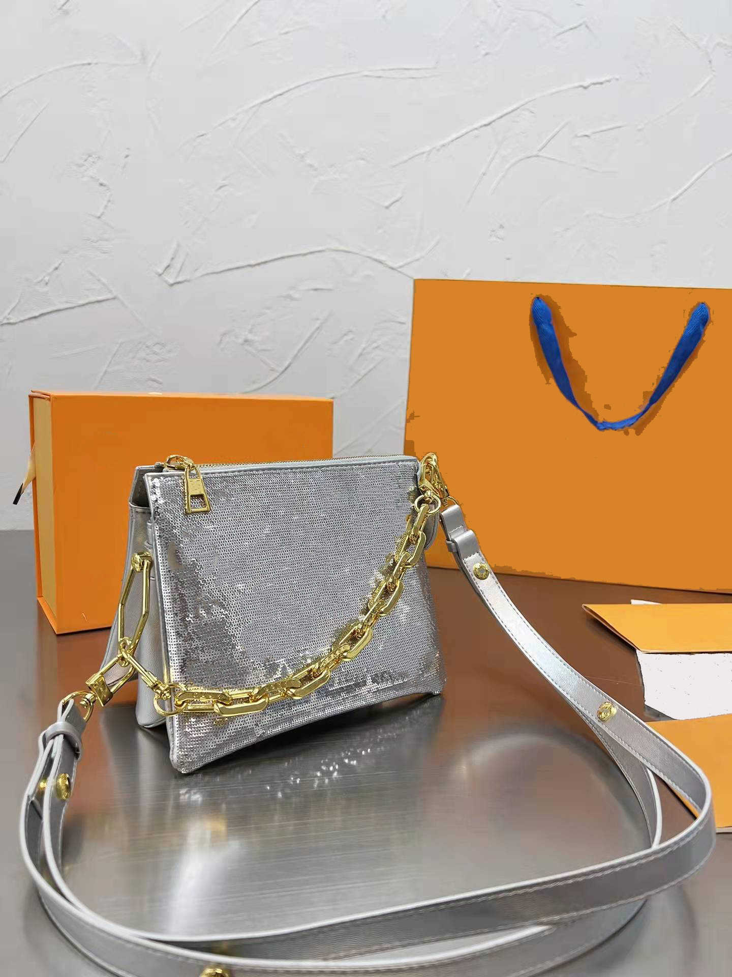 evening bag COUSSIN designer bags Classic printing Vintage Quality Handbags Wallet new style silver
evening bag COUSSIN designer bags Classic printing Vintage Quality Handbags Wallet new style silver