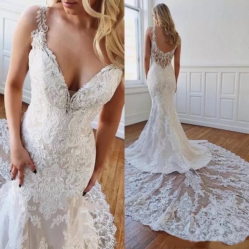 Gorgeous Lace Mermaid Dresses Sexy V Neck Applique Beaded Cathedral Train Trumpet Garden Beach Bride Wedding Gown