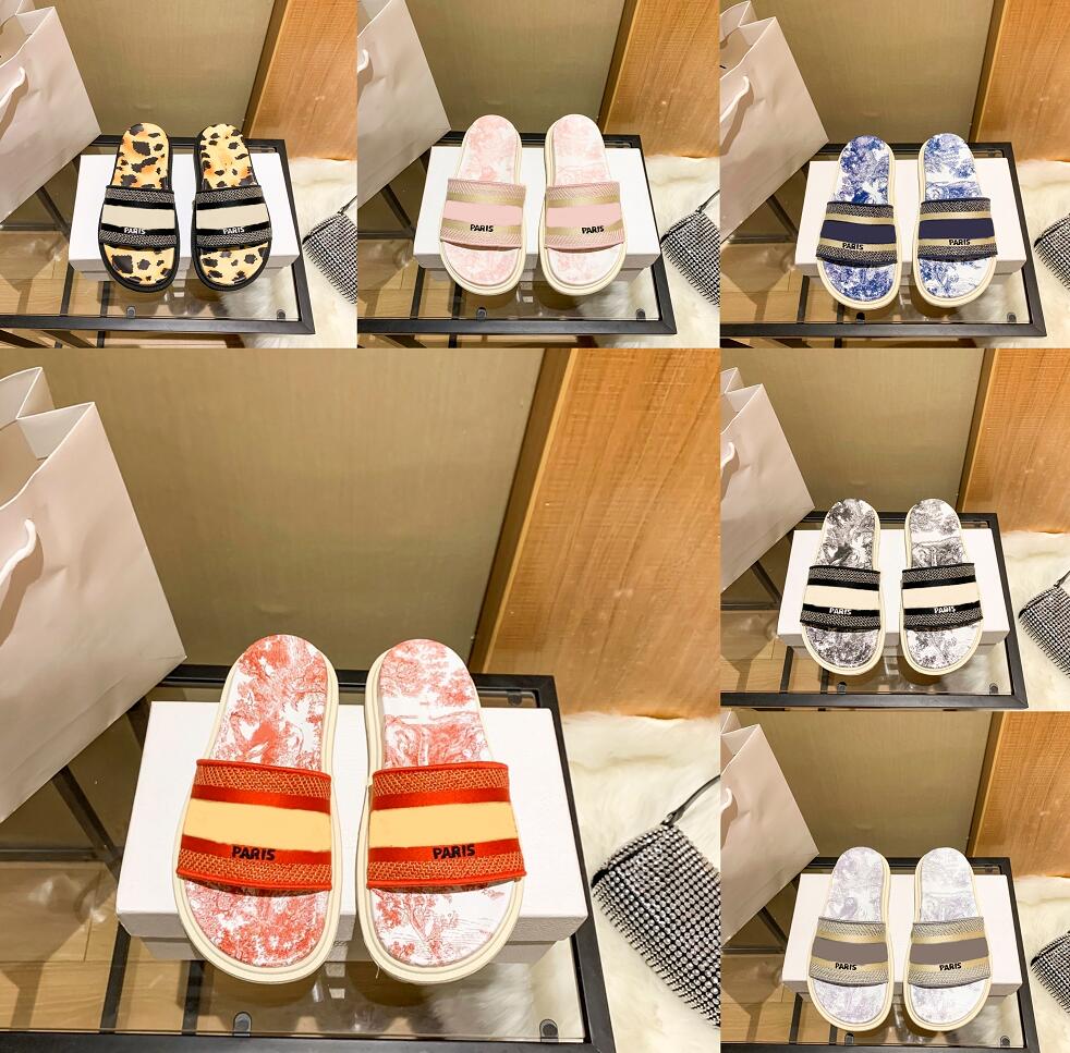 Thick-Soled Leopard Slippers Womens Luxury Embroidery Sandal Summer Leisure Sandy Beach Sandal Designer Women Fisherman Flip-Flops Slipper, Not for individual sale
Thick-Soled Leopard Slippers Womens Luxury Embroidery Sandal Summer Leisure Sandy Beach Sandal Designer Women Fisherman Flip-Flops Slipper, Not for individual sale