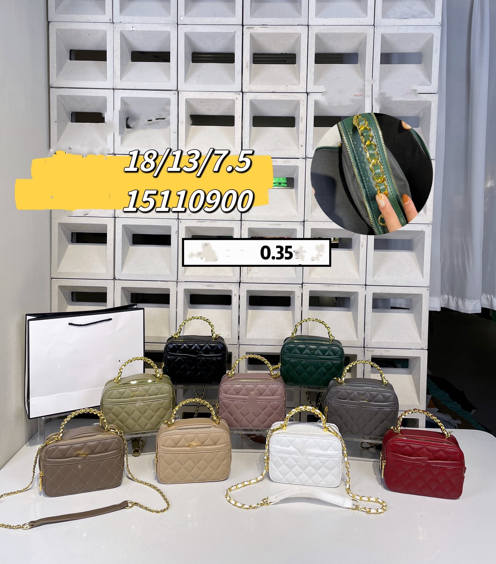 Luxury Children diamond lattice handbags fashion kids metal letter messenger box bags girls single shoulder Cosmetic bags A9091, Light green
Luxury Children diamond lattice handbags fashion kids metal letter messenger box bags girls single shoulder Cosmetic bags A9091, Light green