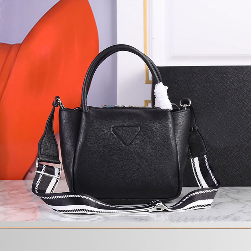 Mini Tote Bag Women Handbags Crossbody Shoulder Shop Bags Crochet Wide Strap Purse Cowhide Genuine Leather Hand Bags Large Capacity Vegetable Basket Hardware, Just a box
Mini Tote Bag Women Handbags Crossbody Shoulder Shop Bags Crochet Wide Strap Purse Cowhide Genuine Leather Hand Bags Large Capacity Vegetable Basket Hardware, Just a box