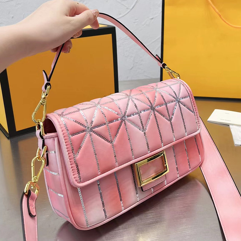 Designer Women Sequin Embroidery Baguette Bag Italy Roma Brand Graffiti Painting Crossbody Handbags Lady Leather Tote Shoulder Handbag Luxurys Designers Bags, Pink
Designer Women Sequin Embroidery Baguette Bag Italy Roma Brand Graffiti Painting Crossbody Handbags Lady Leather Tote Shoulder Handbag Luxurys Designers Bags, Pink