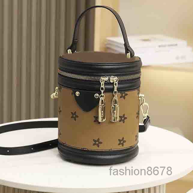 Evening Bags Bucket bags handbag classic printing bag shoulder wallet totes Top designers Luxurys Quality Ladies Women fashion
Evening Bags Bucket bags handbag classic printing bag shoulder wallet totes Top designers Luxurys Quality Ladies Women fashion
