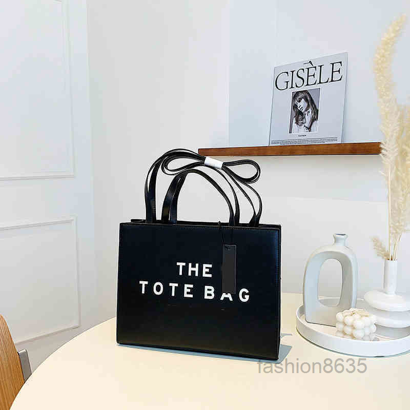 Evening Bags Beach Tote bags women's bag Korean version trend large capacity women's handbag fashion letter Single Shoulder Messenger Bag t
Evening Bags Beach Tote bags women's bag Korean version trend large capacity women's handbag fashion letter Single Shoulder Messenger Bag t