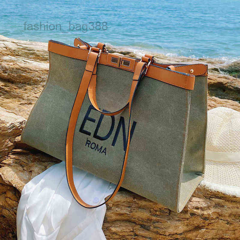 Evening Bags Shoulder Bags for Women Big Chain Tote Fashion Large Capacity Messenger Solid Color Crossbody 's
Evening Bags Shoulder Bags for Women Big Chain Tote Fashion Large Capacity Messenger Solid Color Crossbody 's