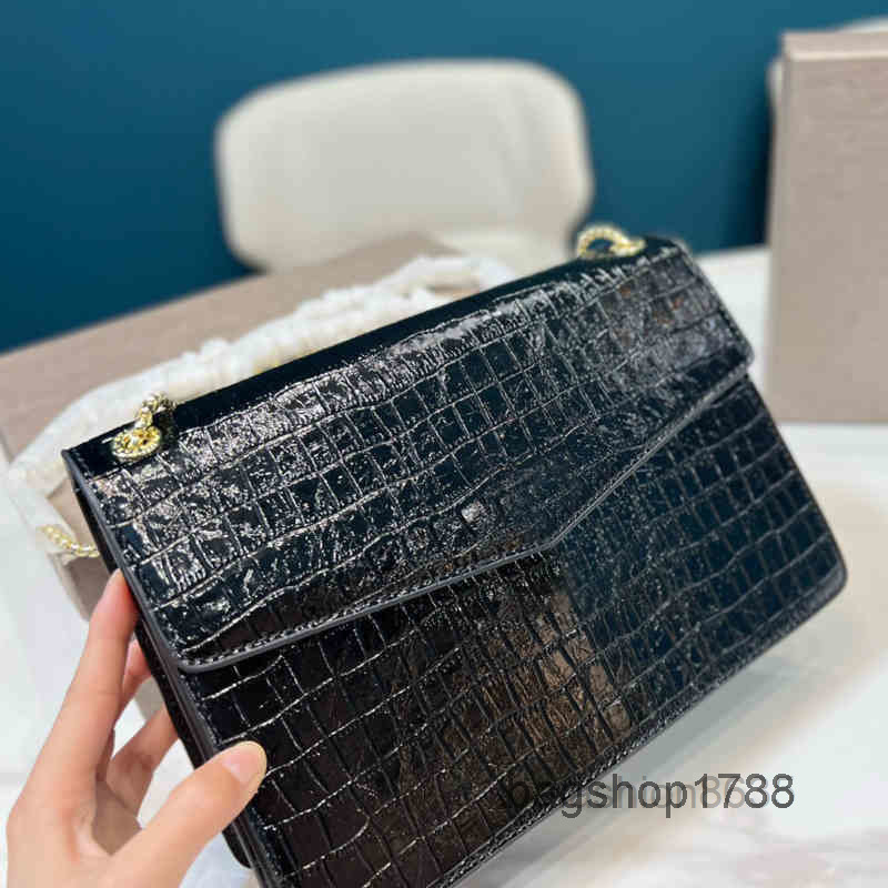 Head Evening Snake Bags Designer Shoulder Bags Women Chain Handbag Leather Crossbody bags Female Purses 220721Multi Pochette
Head Evening Snake Bags Designer Shoulder Bags Women Chain Handbag Leather Crossbody bags Female Purses 220721Multi Pochette
