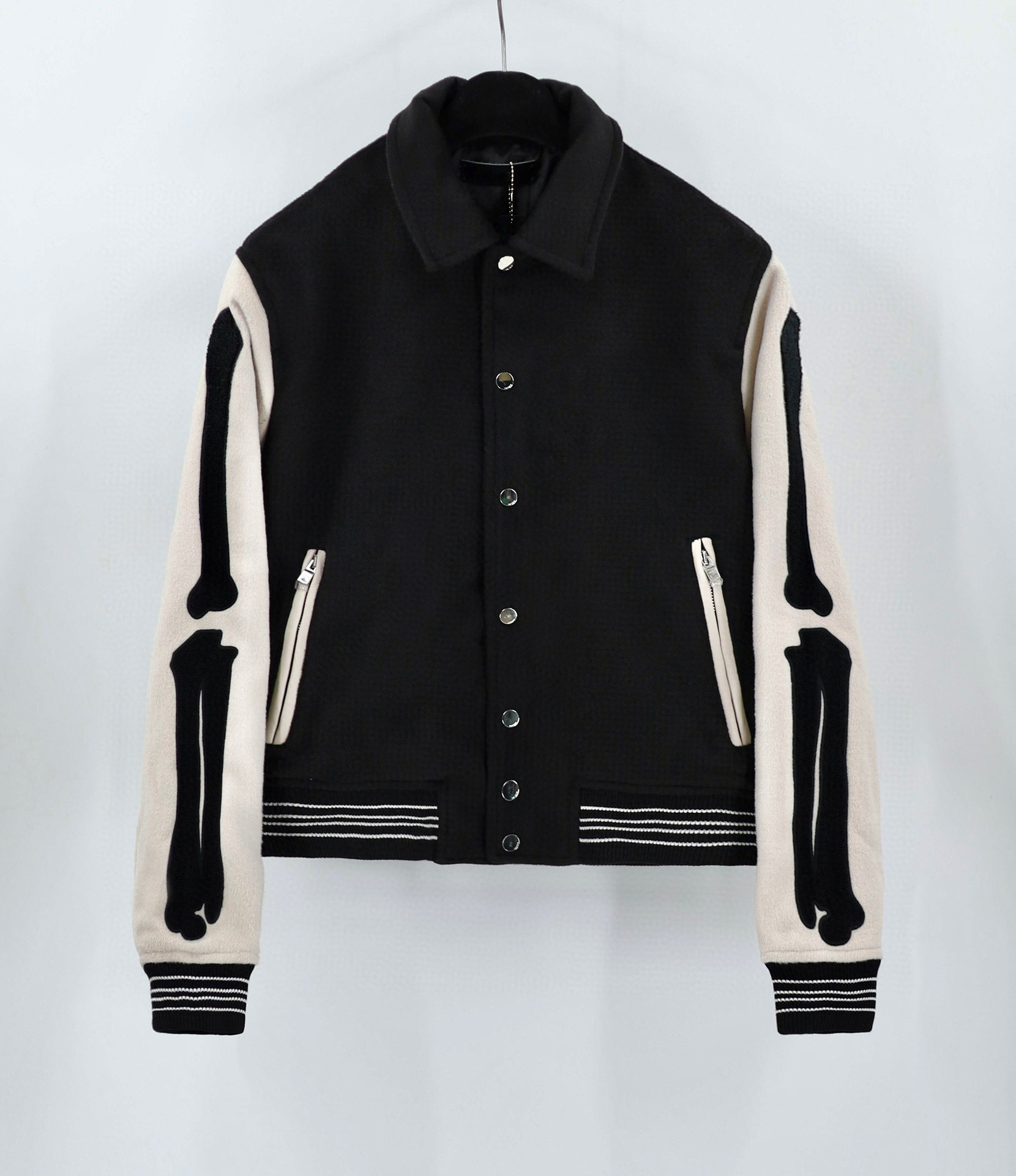 mens Designer Jackets Outwear Coats letters Bone embroidery Jeans Causal Jean Hip Hop Men Streetwear Jumper Clothes, Black
mens Designer Jackets Outwear Coats letters Bone embroidery Jeans Causal Jean Hip Hop Men Streetwear Jumper Clothes, Black
