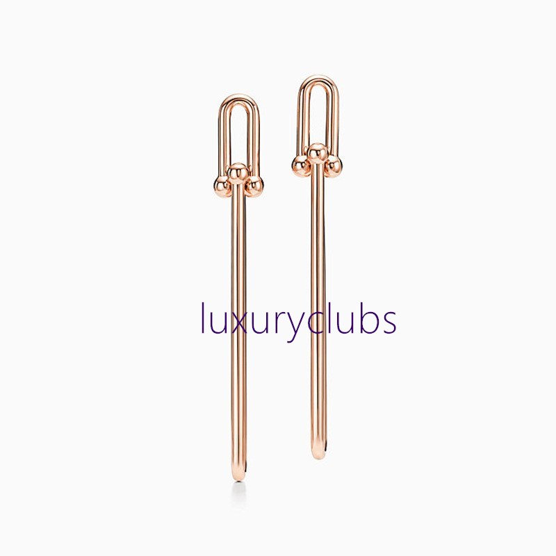 tiff U Earrings 925 silver Charm Earring female jewelry exquisite craftsmanship with official logos classic blue heart wholesale Luxury designer designer add box
tiff U Earrings 925 silver Charm Earring female jewelry exquisite craftsmanship with official logos classic blue heart wholesale Luxury designer designer add box