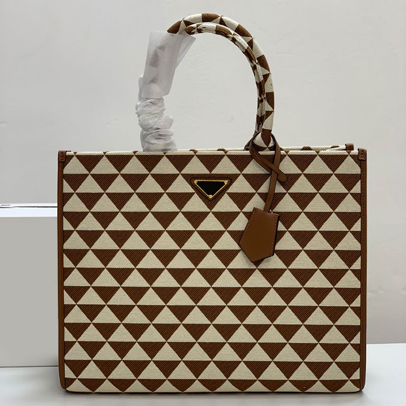 Large Tote Bag Symbole Embroidery Handbags Shopping Bags Fashion Letters Women Shoulder Bag Large-Capacity Brand Pocket 39/28/6cm Three Size, 17*19*6cm
Large Tote Bag Symbole Embroidery Handbags Shopping Bags Fashion Letters Women Shoulder Bag Large-Capacity Brand Pocket 39/28/6cm Three Size, 17*19*6cm