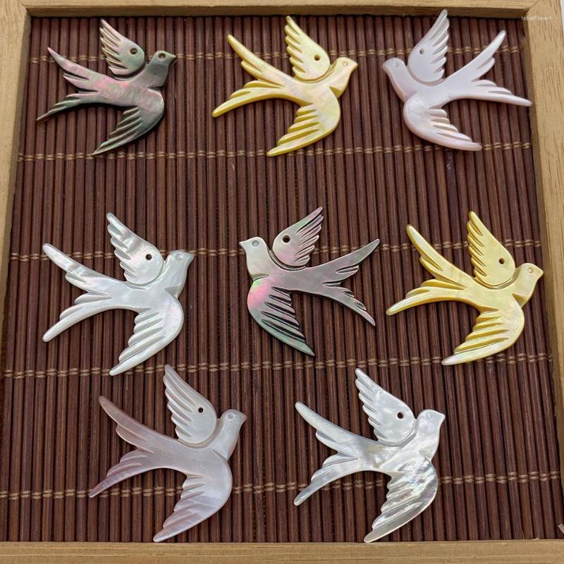 Charms 26x29mm Natural Sea Shell Pendant Mother Pearl Loose Beads Carved Birds Used In Jewelry Making DIY Fashion Charm Accessories
Charms 26x29mm Natural Sea Shell Pendant Mother Pearl Loose Beads Carved Birds Used In Jewelry Making DIY Fashion Charm Accessories