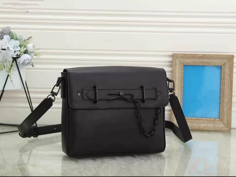 LQ STEAMER Men purse handbag Briefcases Messanger Canvas embossed letter flower print Shoulder bag Top handle business briefcase portfolio attache, Size: 27x6x23cm
LQ STEAMER Men purse handbag Briefcases Messanger Canvas embossed letter flower print Shoulder bag Top handle business briefcase portfolio attache, Size: 27x6x23cm