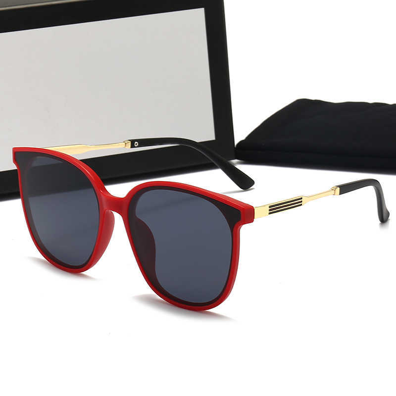 Fashion designer sunglasses cases Top Quality Rimless Women Designer Retro metal Classic Female Gradient glass Men Vintage square shape Sun
Fashion designer sunglasses cases Top Quality Rimless Women Designer Retro metal Classic Female Gradient glass Men Vintage square shape Sun