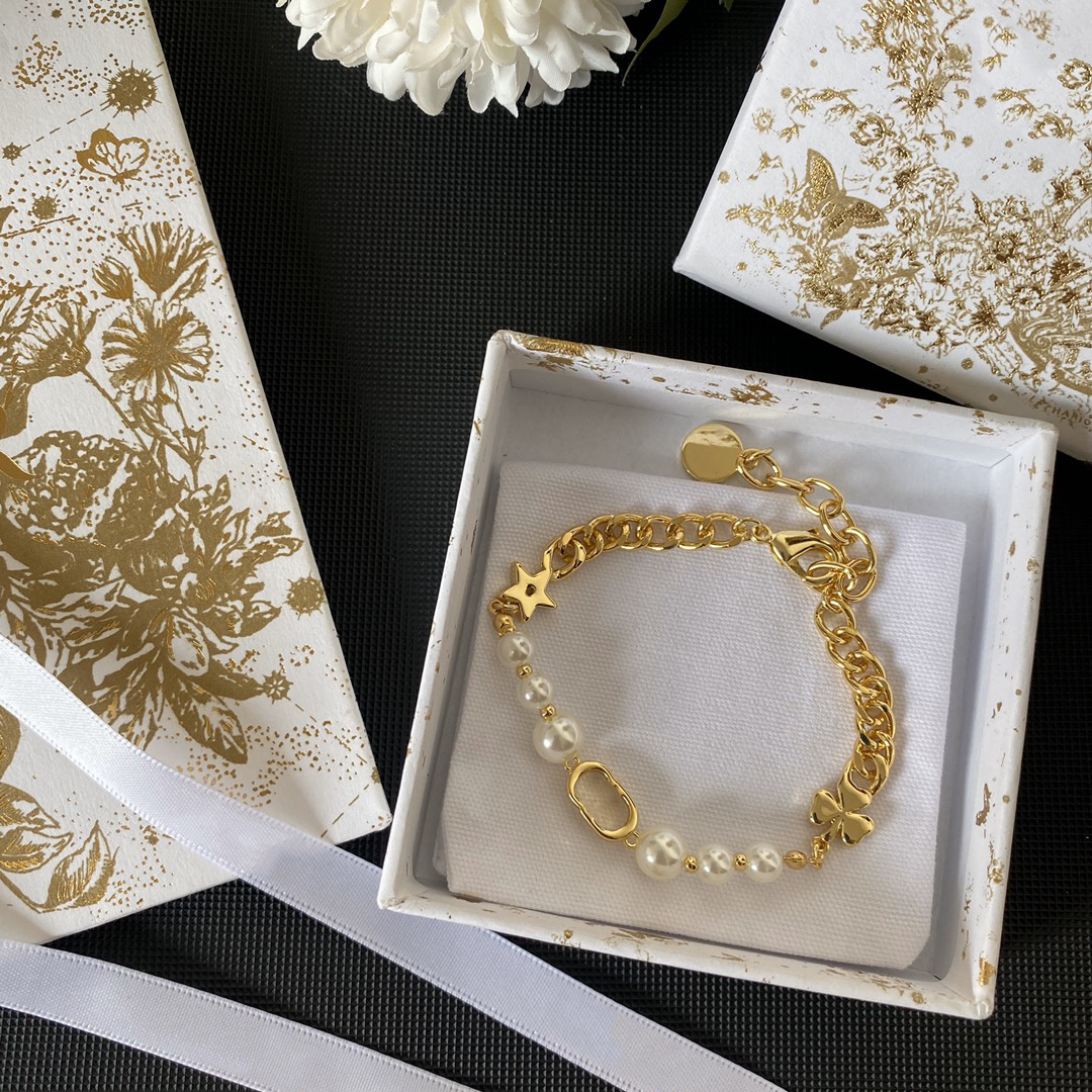 Luxurys designers Bracelets for Women charm bracelet Trendy Elegant Simple String of Beads Party Jewelry Gift Wholesale Birthday
Luxurys designers Bracelets for Women charm bracelet Trendy Elegant Simple String of Beads Party Jewelry Gift Wholesale Birthday