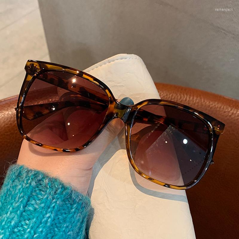 Sunglasses NYWOOH Vintage Square Women Men Fashion Brand Designer Gradient Brown Sun Glasses Unisex Black Eyewear UV400
Sunglasses NYWOOH Vintage Square Women Men Fashion Brand Designer Gradient Brown Sun Glasses Unisex Black Eyewear UV400