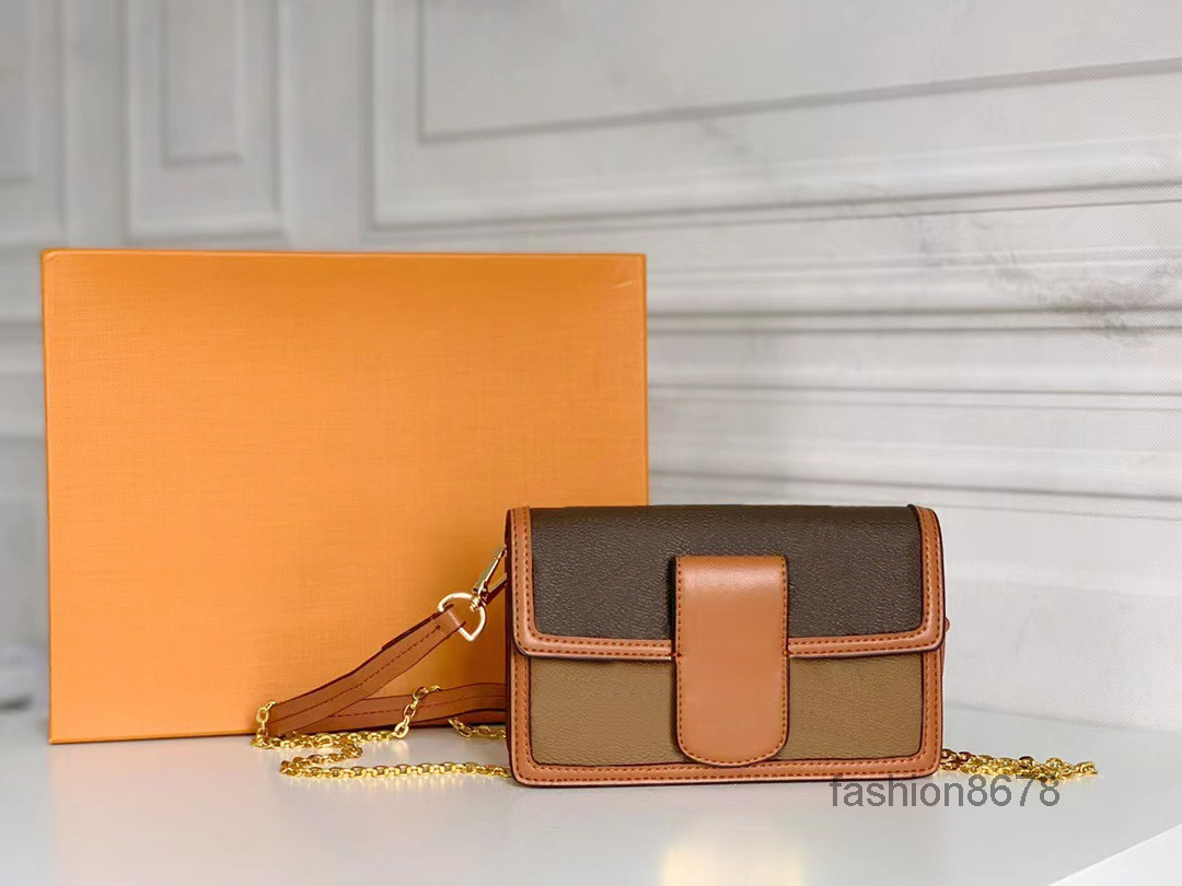Evening Bags Shoulder Bags 2022 Women designer Dauphine handbag messenger Nicolas Ghesquiere bag oxidizing Genuine Leather elegant shoulder
Evening Bags Shoulder Bags 2022 Women designer Dauphine handbag messenger Nicolas Ghesquiere bag oxidizing Genuine Leather elegant shoulder