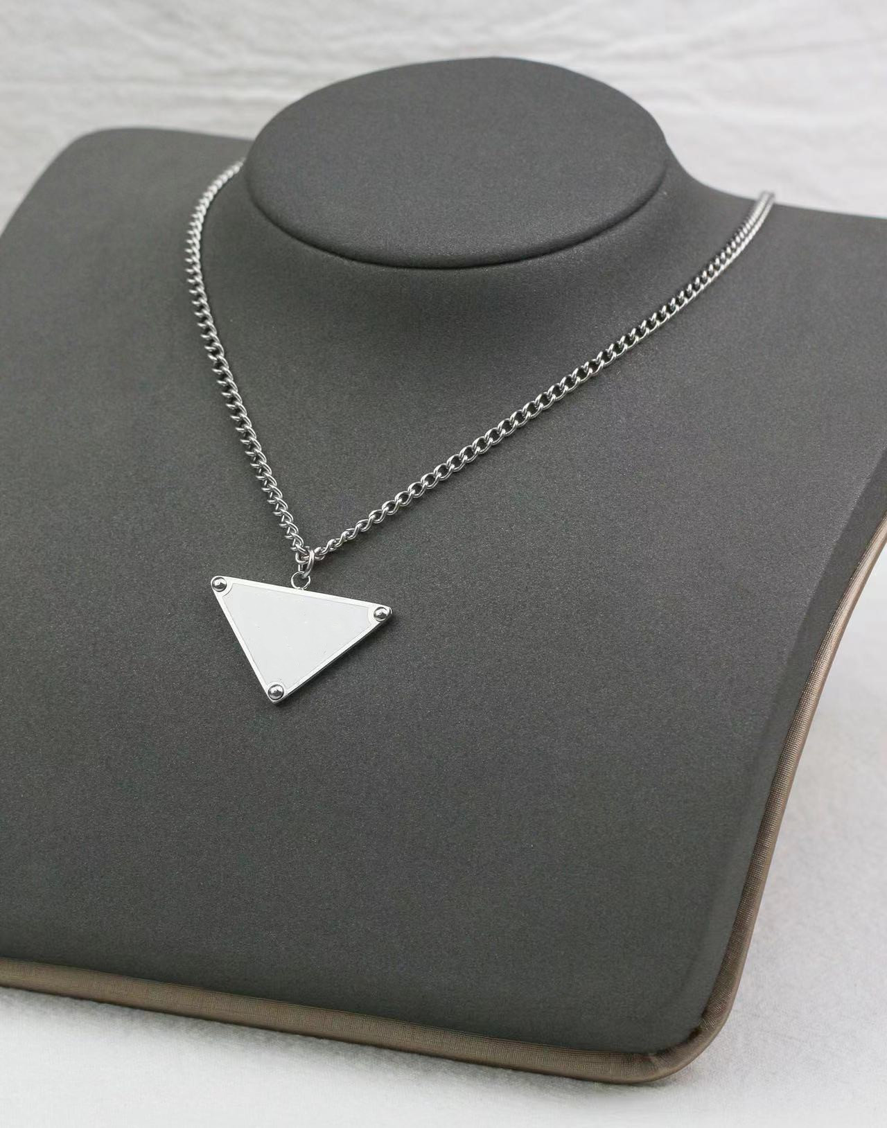 designer necklace for womens silver gold chain luxury punk hip hop jewellery charm fashion black inverted triangle pendant necklace casual social holiday
designer necklace for womens silver gold chain luxury punk hip hop jewellery charm fashion black inverted triangle pendant necklace casual social holiday