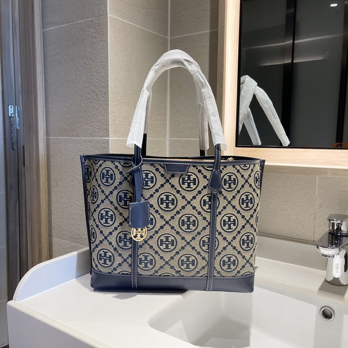 Designer Burchs Handbags Torys Tote bag TB luxuries designers women crossbody Handbag Shoulder totes bags purses wallet 54AN, No bags
Designer Burchs Handbags Torys Tote bag TB luxuries designers women crossbody Handbag Shoulder totes bags purses wallet 54AN, No bags