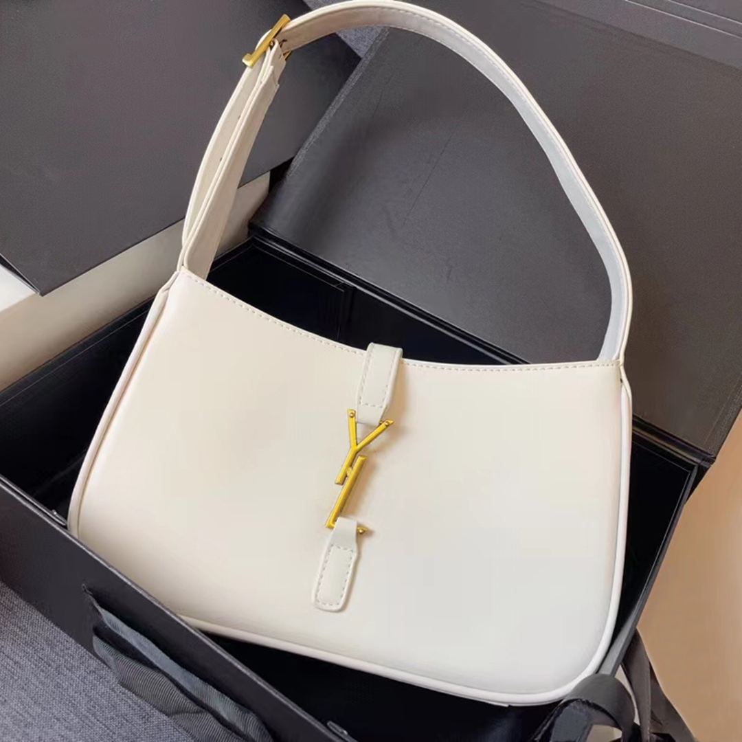 shoulder bags Classic Underarm hobo bag handbag handbags Leather pochette Multiple styles Fashion Lady Purses Wholesale handbags purse 2022
shoulder bags Classic Underarm hobo bag handbag handbags Leather pochette Multiple styles Fashion Lady Purses Wholesale handbags purse 2022