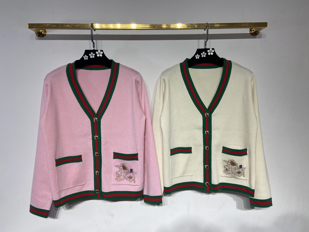802 2022 Milan Runway Autumn Women Sweater Brand Same Style Pink Long SleeveV Neck Womens meiyi, White
802 2022 Milan Runway Autumn Women Sweater Brand Same Style Pink Long SleeveV Neck Womens meiyi, White