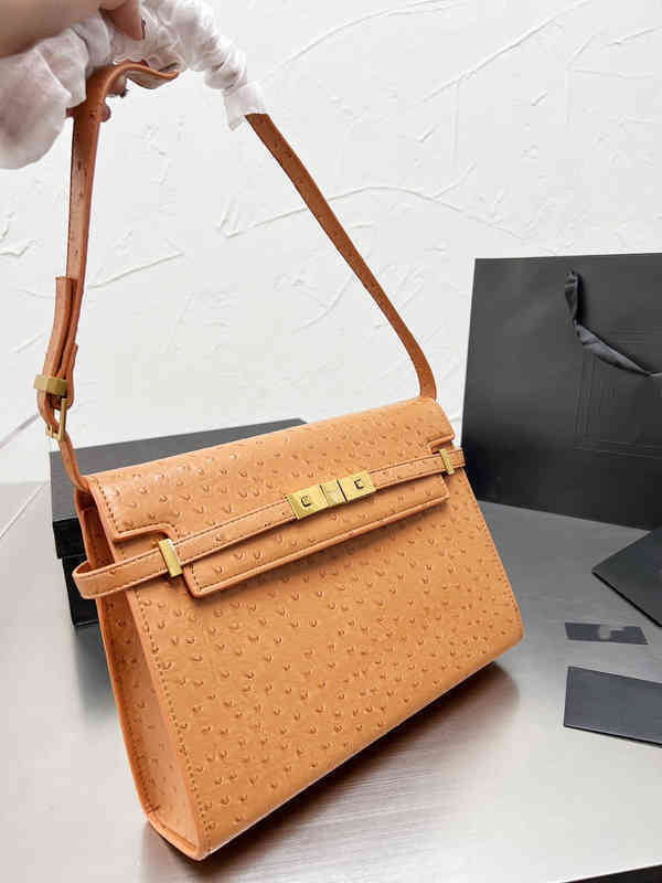Evening Bags Shoulder High Quality Luxury Designer s Ostrich Leather Female Trendy Wild Crossbody Vintage Tofu Underarm Bag 220316, Black
Evening Bags Shoulder High Quality Luxury Designer s Ostrich Leather Female Trendy Wild Crossbody Vintage Tofu Underarm Bag 220316, Black
