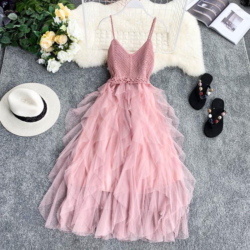Casual Dresses 2022 Sexy Women Strap Dress Sleeveless V-Neck Open Back Stitched Irregular Mesh High Waist Chic Vestidos B394, Beige
Casual Dresses 2022 Sexy Women Strap Dress Sleeveless V-Neck Open Back Stitched Irregular Mesh High Waist Chic Vestidos B394, Beige