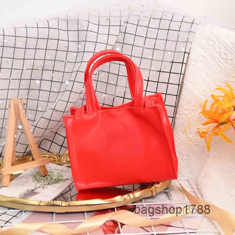 Bags Evening Bags Women Shoulder Handbags Luxury Messenger Heart Pattern Mini Chain Designer Tote Leather Wallet Crossbody Purse Flap Lady, Red
Bags Evening Bags Women Shoulder Handbags Luxury Messenger Heart Pattern Mini Chain Designer Tote Leather Wallet Crossbody Purse Flap Lady, Red